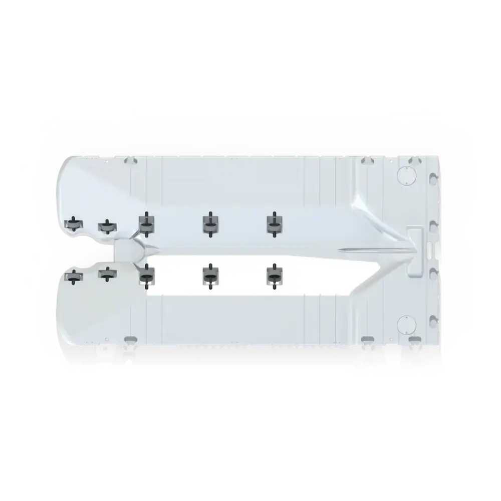 Hvit plastmonteringsbrakett for holder vannscooteren med flere skruehull